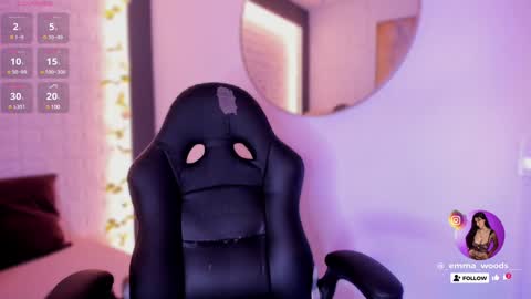 Snapshot of emma_woods__ chatting on December 29, 12:12 pm emma_woods__ online show from December 29, 12:12 pm