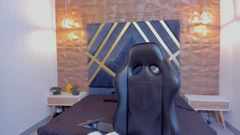 EMMA online show from November 11, 5:24 pm