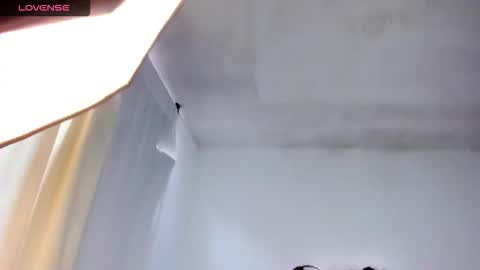 modelo independente online show from February 3, 10:26 pm