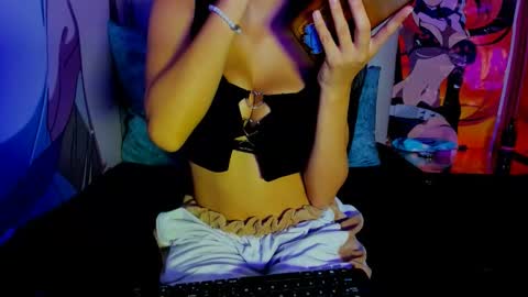 EmmaAndDemon online show from March 2, 6:37 pm