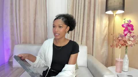 Snapshot of emmaclarckk chatting on May 26, 5:20 pm Emma Clarck online show from May 26, 5:20 pm