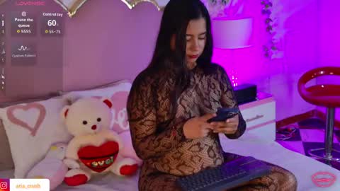 Snapshot of emmacrush chatting on May 29, 9:24 pm Welcome Im yosein Your love is my passion activate it with your tips and enjoy with me online show from May 29, 9:24 pm