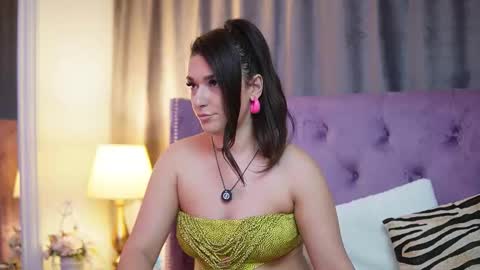  Emma  online show from January 10, 8:43 pm