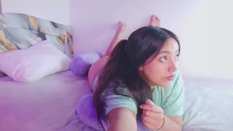 Snapshot of emmadembers chatting on December 1, 9:20 pm emmadembers online show from December 1, 9:20 pm