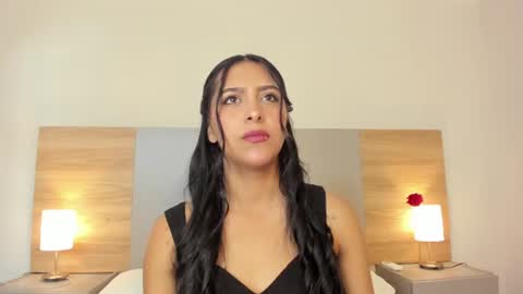 emmaespencer  online show from July 14, 7:08 pm