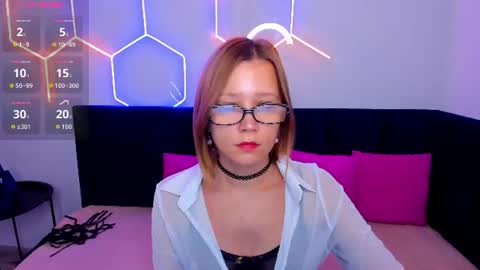 Emma 3 online show from July 24, 1:36 am