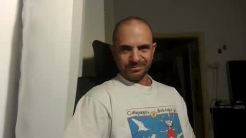 Ariel online show from November 1, 11:51 pm