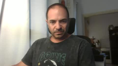 Snapshot of emmagold123 chatting on May 11, 4:07 am Ariel online show from May 11, 4:07 am