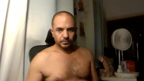 Snapshot of emmagold123 chatting on June 11, 3:04 am Ariel online show from June 11, 3:04 am