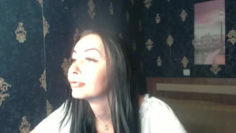 EmmaGoldX online show from June 18, 6:13 am