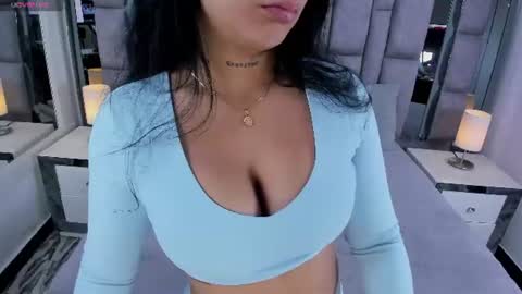 Snapshot of emmahill1 chatting on July 6, 11:07 am EMMA HILL online show from July 6, 11:07 am
