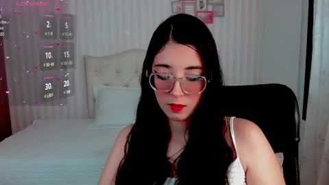 Snapshot of emmalove_doll chatting on March 31, 12:12 am Emmas Room online show from March 31, 12:12 am