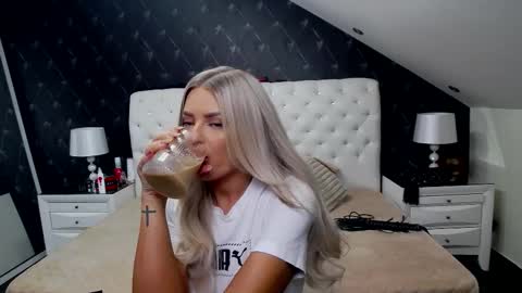 Emma Mavis online show from February 8, 6:17 am