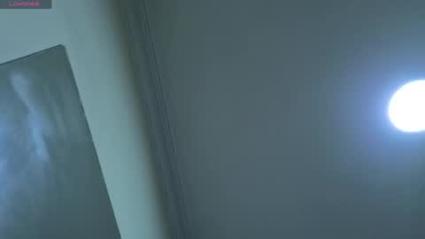 Snapshot of emmamiller__ chatting on May 12, 11:07 am online show from May 12, 11:07 am