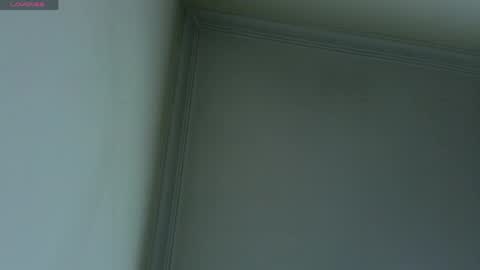 Snapshot of emmamiller__ chatting on May 14, 10:55 am online show from May 14, 10:55 am