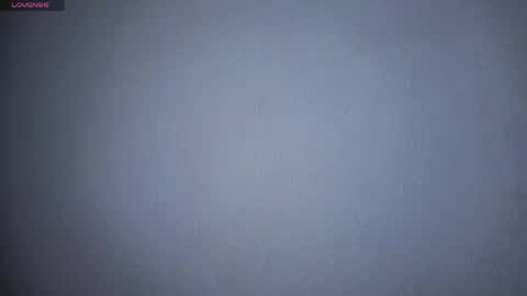 Snapshot of emmamiller__ chatting on May 16, 10:47 am online show from May 16, 10:47 am
