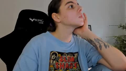 Emma online show from January 13, 7:21 pm