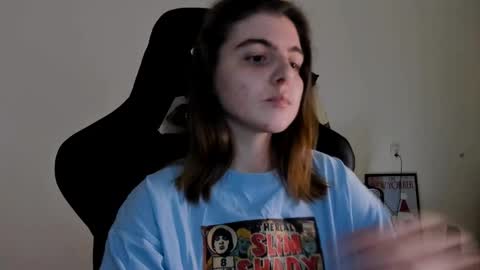 Emma online show from February 9, 7:52 pm