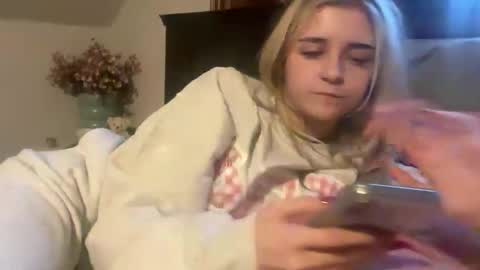 EmmaAngel online show from December 13, 9:09 pm