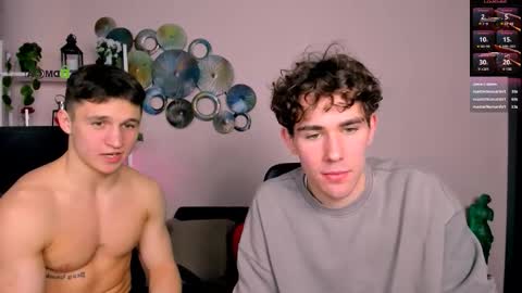 Snapshot of emmanuel_shine chatting on March 10, 7:13 am Emmi online show from March 10, 7:13 am