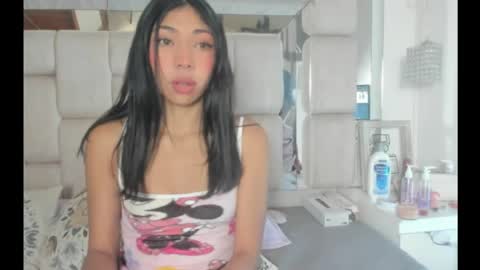 Emma online show from April 3, 9:07 am
