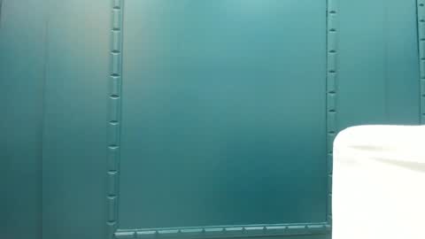 Snapshot of emmasmithh2 chatting on February 8, 6:12 am Emma online show from February 8, 6:12 am