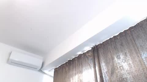 Emma online show from February 11, 9:42 am