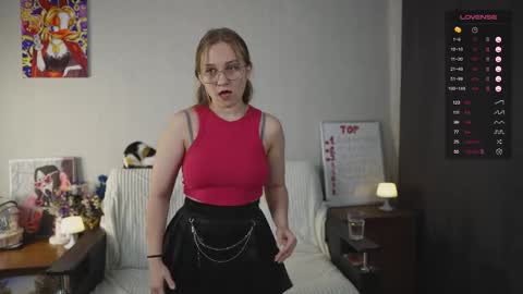 Mia online show from September 11, 3:45 pm