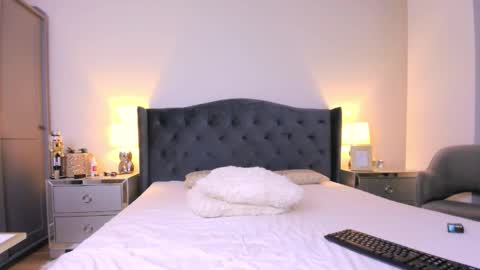 Emma online show from January 14, 2:28 am