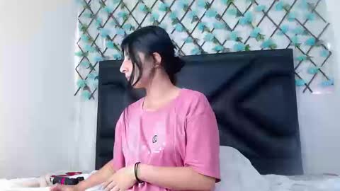 Snapshot of emmawillliams chatting on January 6, 4:00 pm Emma online show from January 6, 4:00 pm