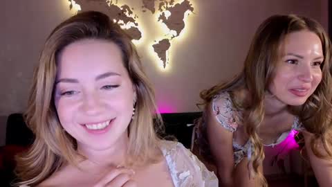 Snapshot of emmi_rosee chatting on January 11, 1:49 pm Miss Emmi online show from January 11, 1:49 pm