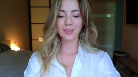 Miss Emmi online show from June 6, 11:59 am