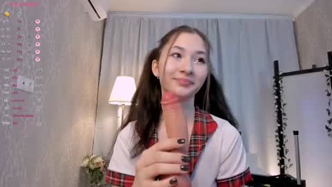 Emmi online show from January 18, 10:30 am