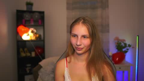 Snapshot of emmie_murray chatting on May 31, 6:09 pm Emmie online show from May 31, 6:09 pm