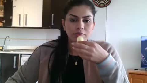 emmie online show from February 21, 11:44 am