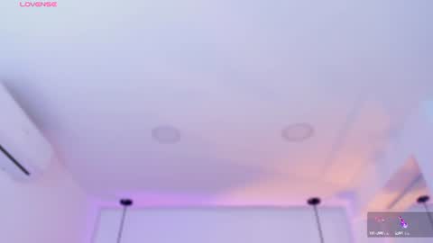 Snapshot of emmiily_z chatting on June 11, 2:53 am Emmiily online show from June 11, 2:53 am