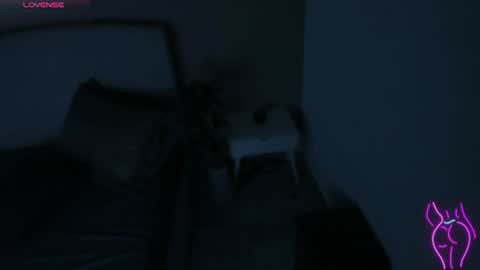 Snapshot of emmiily_z chatting on July 26, 8:21 am Emmiily online show from July 26, 8:21 am