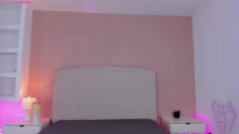 Snapshot of emmiily_z chatting on July 30, 7:35 pm Emmiily online show from July 30, 7:35 pm