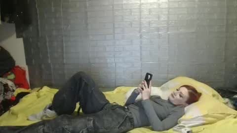 Snapshot of emmily000 chatting on March 12, 2:30 am Emmily000 online show from March 12, 2:30 am