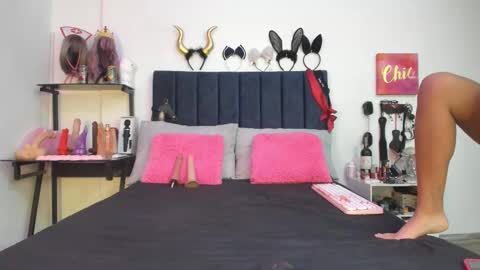          online show from December 20, 1:29 pm