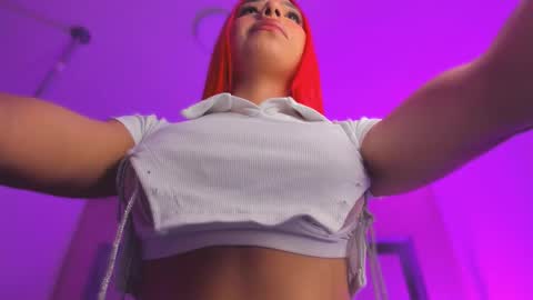 Snapshot of emmily_savage chatting on September 13, 11:21 am online show from September 13, 11:21 am