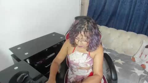 Emmily online show from October 29, 12:35 am