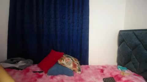 Snapshot of emmilychevalier chatting on June 10, 7:51 am Emmily online show from June 10, 7:51 am
