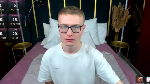 Snapshot of emmit_barker chatting on May 5, 6:10 am Emmit online show from May 5, 6:10 am
