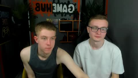 Snapshot of emmit_barker chatting on May 13, 1:52 pm Emmit online show from May 13, 1:52 pm