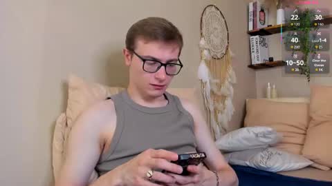 Snapshot of emmit_barker chatting on July 5, 9:11 pm Emmit online show from July 5, 9:11 pm