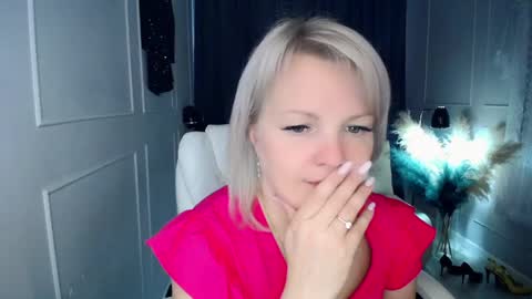 emmmam online show from April 30, 9:59 am