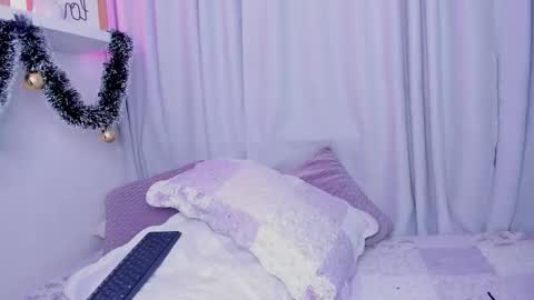 Emmy Heart online show from December 15, 3:44 am