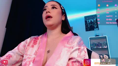 Snapshot of emmy_ruiz chatting on December 21, 12:20 am Emmy Ruiz - independent model online show from December 21, 12:20 am