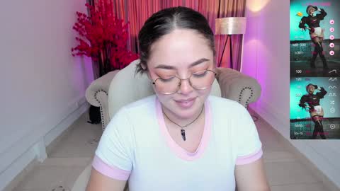 Emmy Walker online show from February 5, 1:54 pm